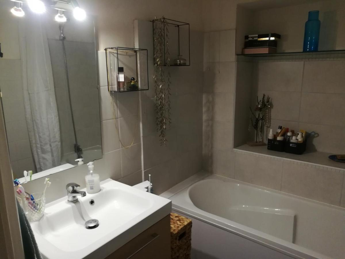 Apartamento Confortable F3 Proche Gare Saint Roch Et Centre Montpellier Exterior foto