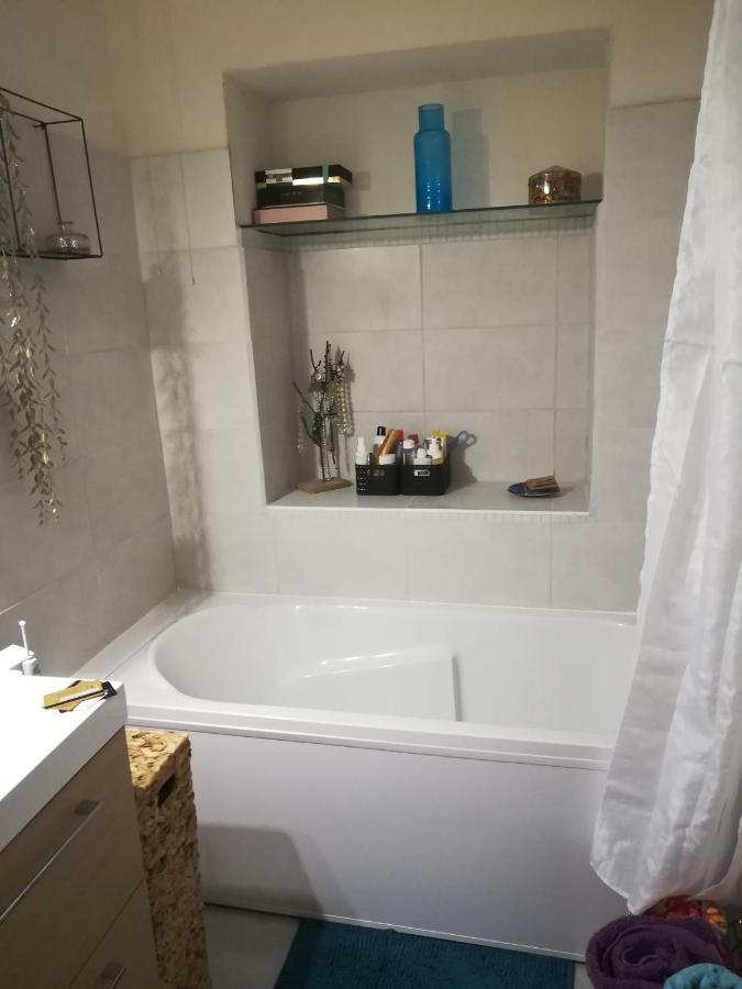 Apartamento Confortable F3 Proche Gare Saint Roch Et Centre Montpellier Exterior foto
